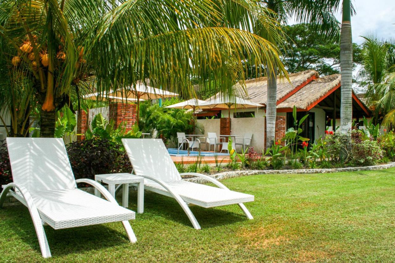 Burudika Bungalows Selong Belanak Exteriör bild